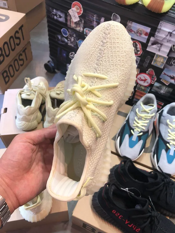 Yeezy Shoe 